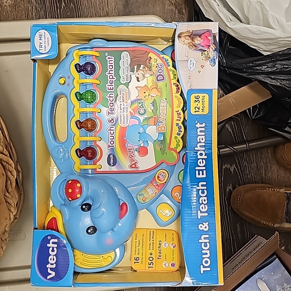 NEW in box Vtech touch & teach elephant